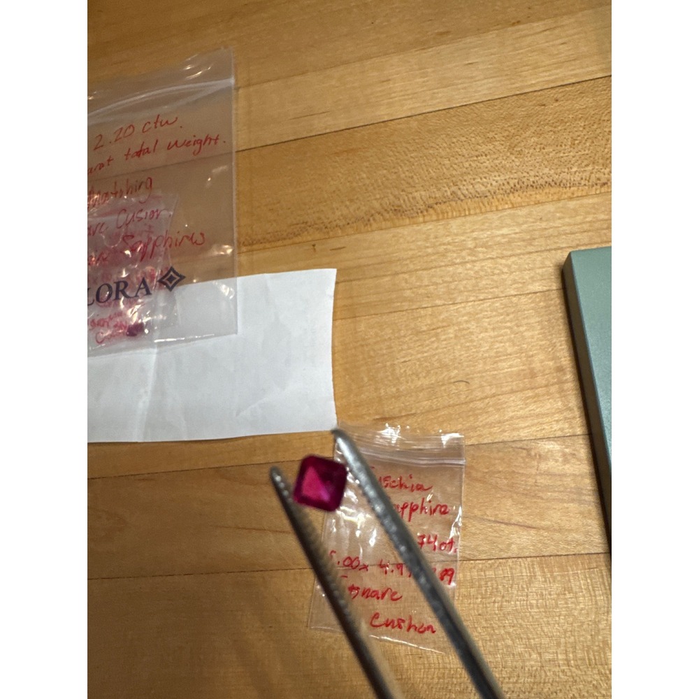 2.20ctw Fuchsia Pink Sapphire Matching Set 3 Square Cushion Loose Gemstones - Picture 7 of 7